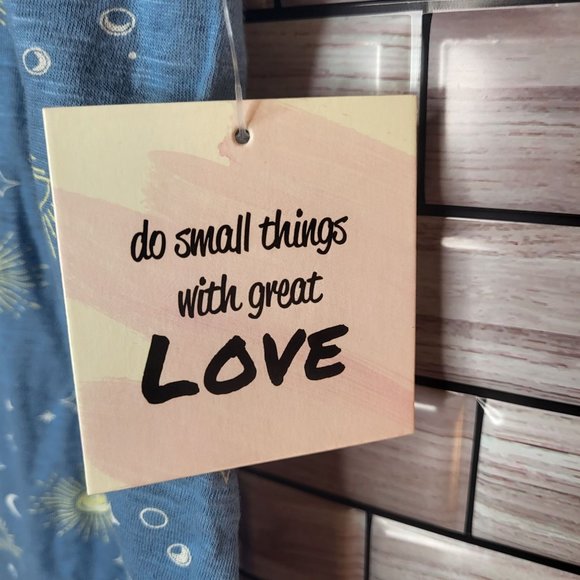 New Sweatshirt Project Women's Small Shirt Blue Sun Moon Blouse Short Sleeve Top - Picture 8 of 12